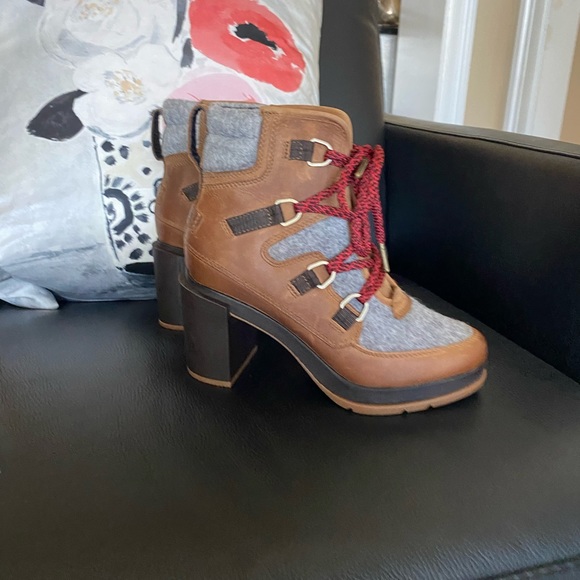 Sorel Blake Lace Up Boot Brown Gray SZ 6.5 NWT - Picture 10 of 15